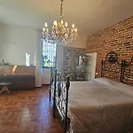 Groundfloor Lakefront Garden Bike&boat& Scooter דירה קוליקו