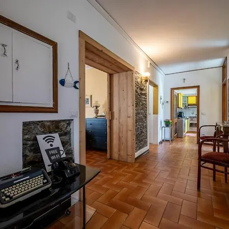 Ground Floor Lakeside Winter Escape Garden & Comfort On Apartament