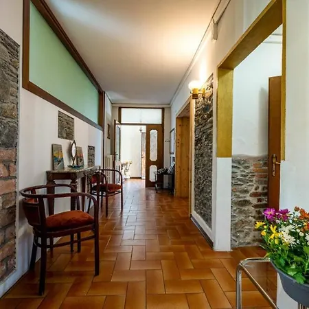 Ground Floor Lakeside Winter Escape Garden & Comfort On Apartament *