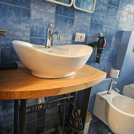 Apartmán Ground Floor- Pet Friendly Stay-private Garden-parking-lake View - Bike Friendly House Colico