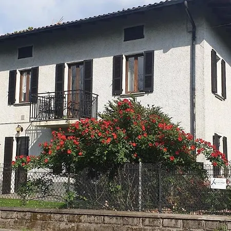 Apartment Ground Floor- Pet Friendly Stay-private Garden-parking-lake View - Bike Friendly House Colico