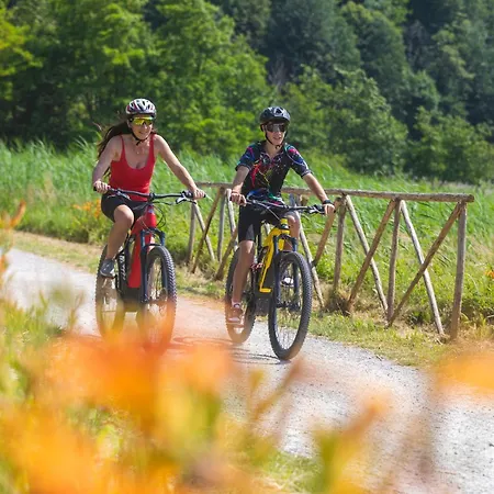 Appartement Ground Floor Lakeside Winter Escape Garden & Comfort On