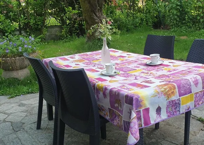 Groundfloor Lakefront Garden Bike&boat& Scooter *