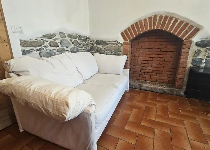 Апартаменты Ground Floor Lakeside Winter Escape Garden & Comfort On