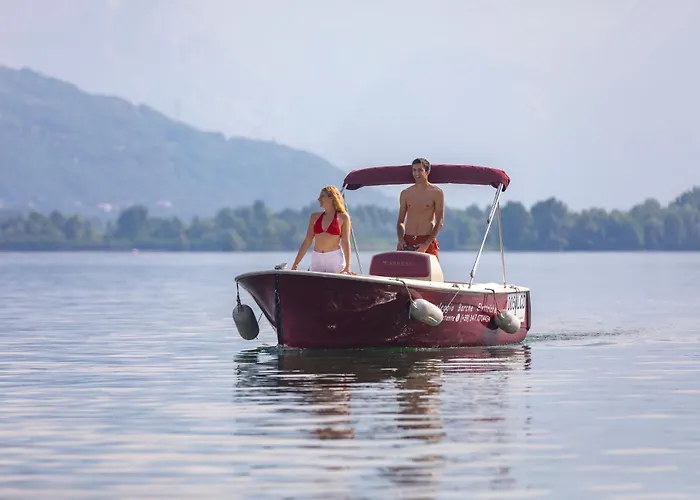 Groundfloor Lakefront Garden Bike&boat& Scooter Apartamento Colico