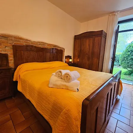 Groundfloor Lakefront Garden Bike&boat& Scooter Colico